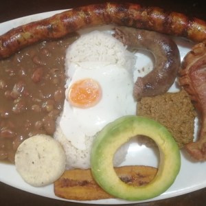 Almuerzo y cena